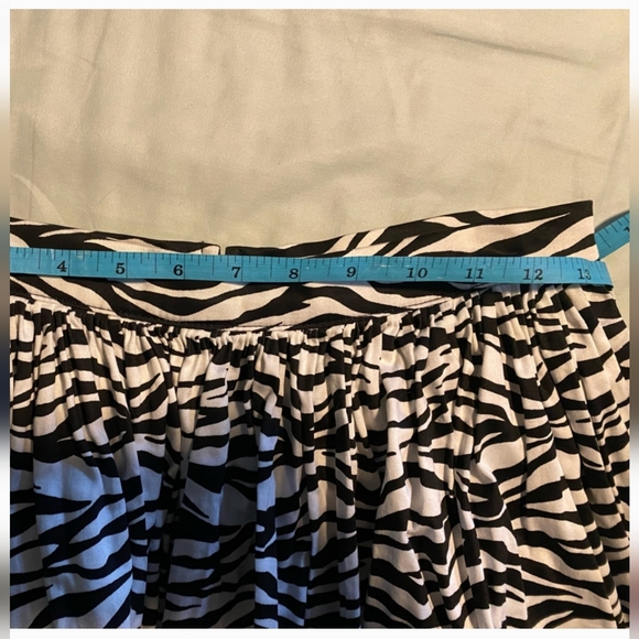 Deadly Dames by Micheline Pitt Zebra Print Jenny Skirt, Size Large EUC - Picture 7 of 7